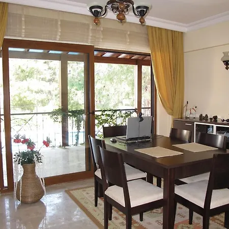 Villa Araxa 03 *